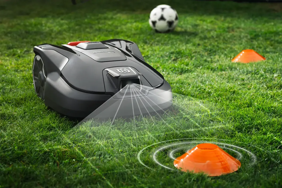 Husqvarna Automower 308V izogibanje ovir s kamero