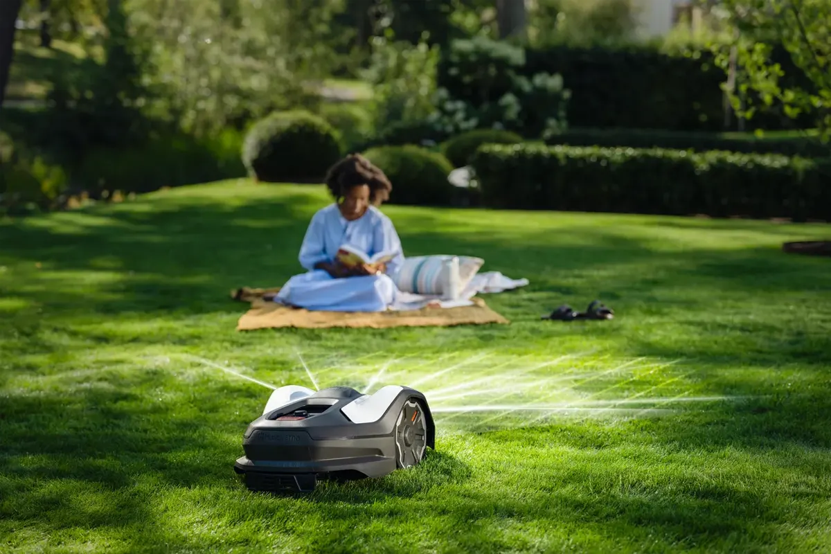 Husqvarna Automower 405VE NERA skeniranje okolice za izogibanje predmetov