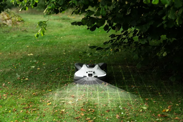 Neprekinjena košnja s tehnologijo AI Vision husqvarna automower