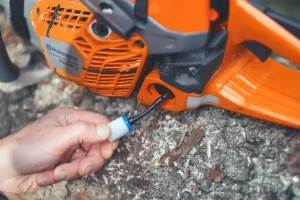Husqvarna Magnetni filter ščiti motor